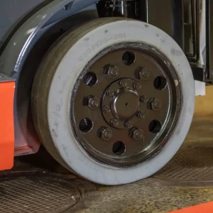 tipo-de-llanta-solida-con-arillo-para-montacargas